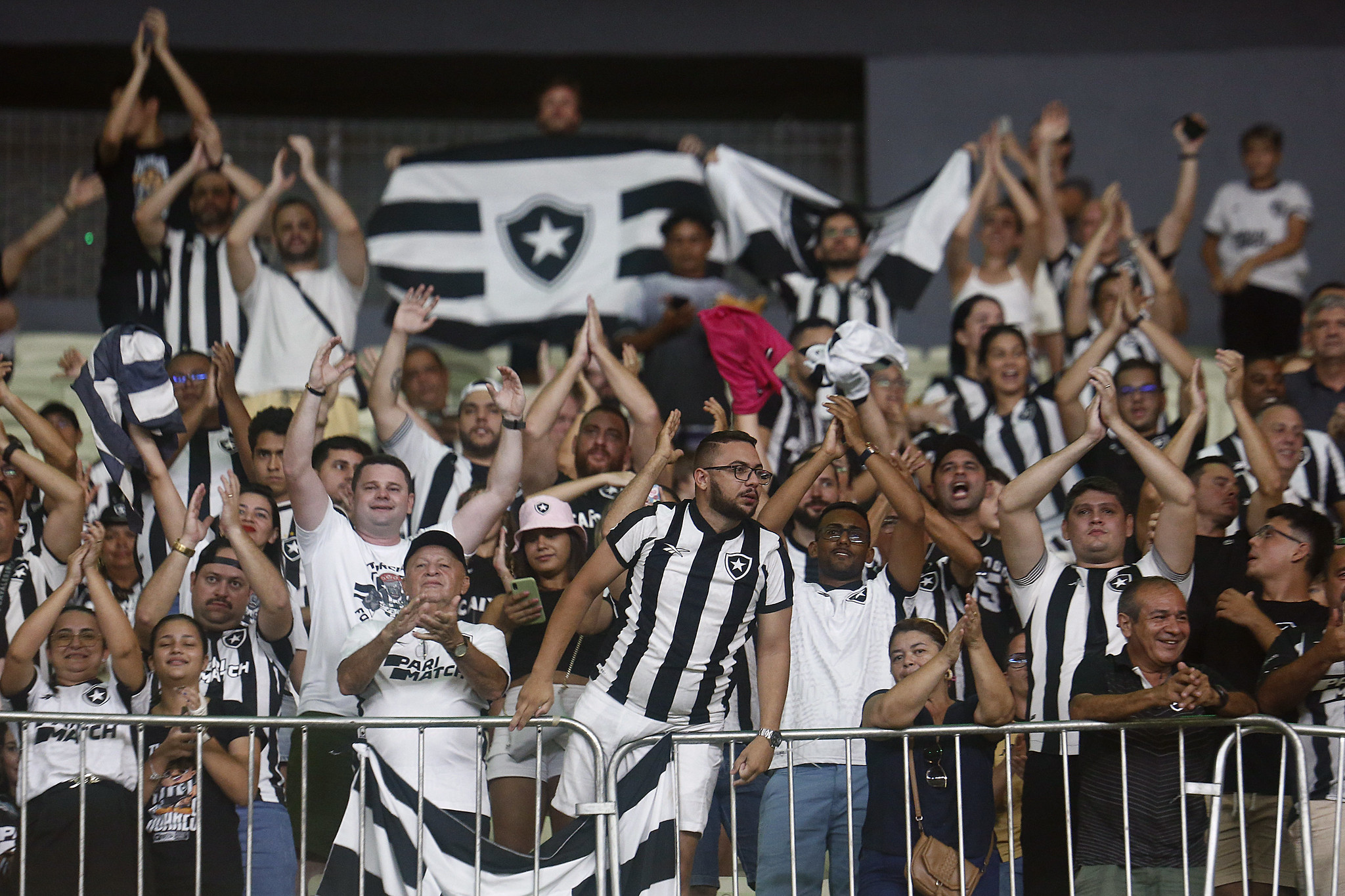Vitória x Botafogo – Escalações, onde assistir e palpites (22/05)