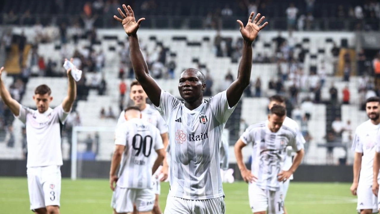 Jogadores do Besiktas em campo