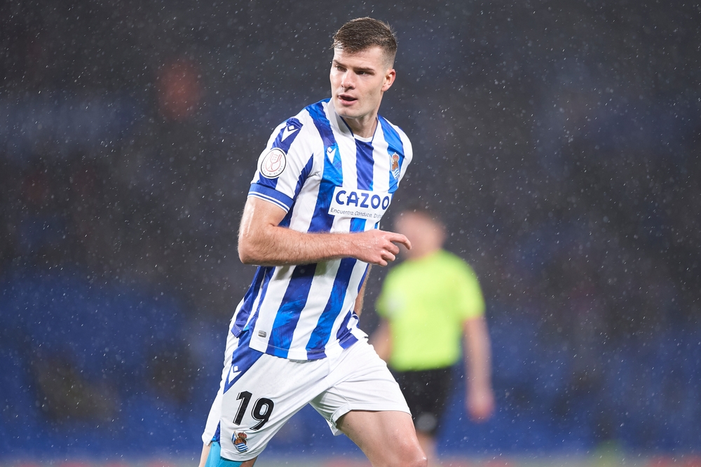 Sorloth em ação pelo Real Sociedad