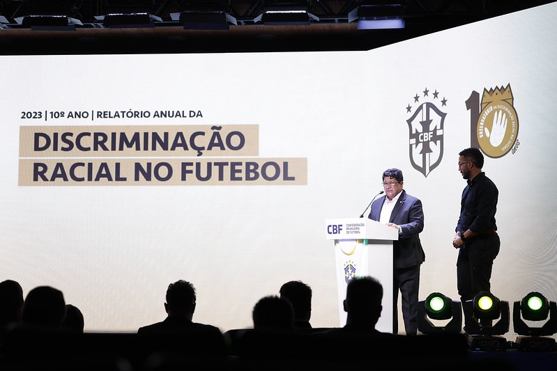 Racismo no Futebol Brasileiro Cresceu em Comparação com 2022