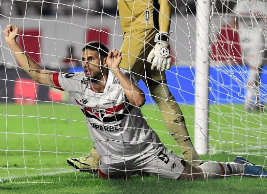 Calleri em São Paulo x Botafogo — Foto: Marcos Ribolli