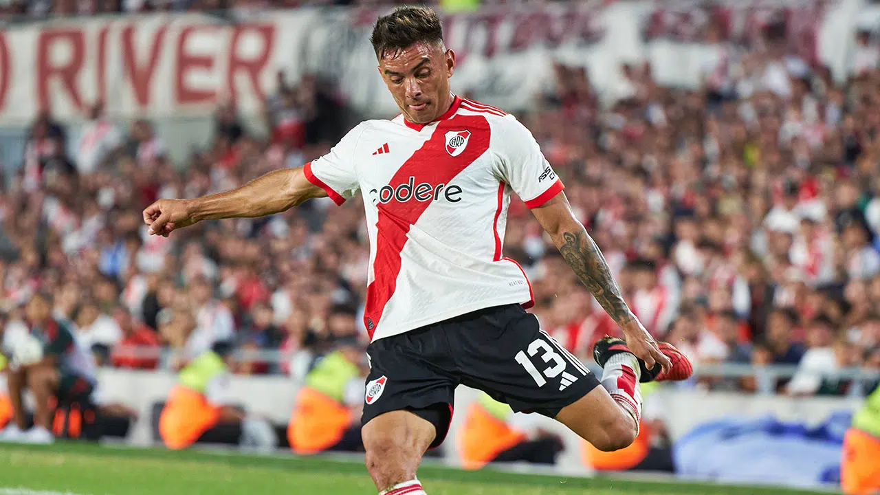 Jogador do River Plate em ação