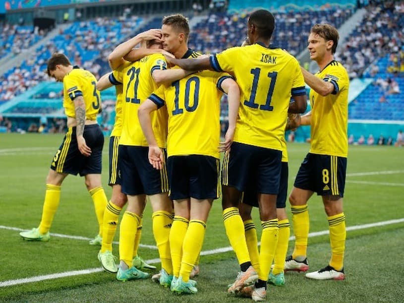 Jogadores da Suécia em campo