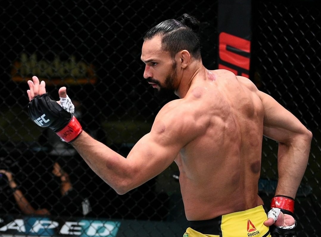 Michel Pereira em ação pelo UFC