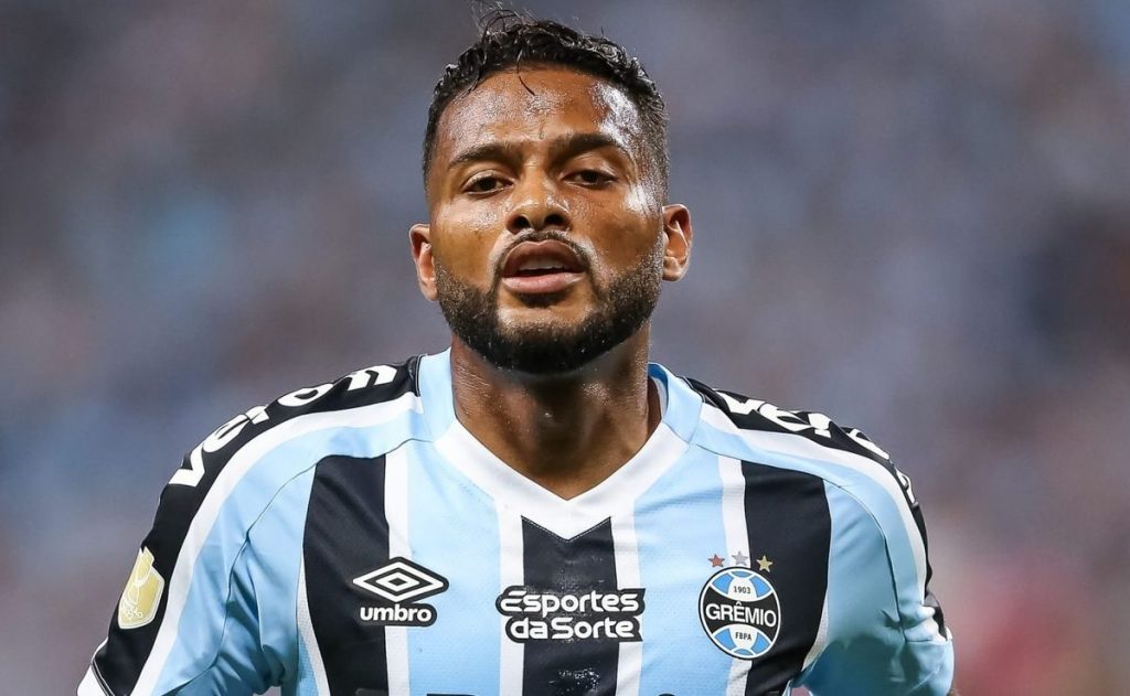 Confira a grande lista de dispensas do Grêmio para 2025