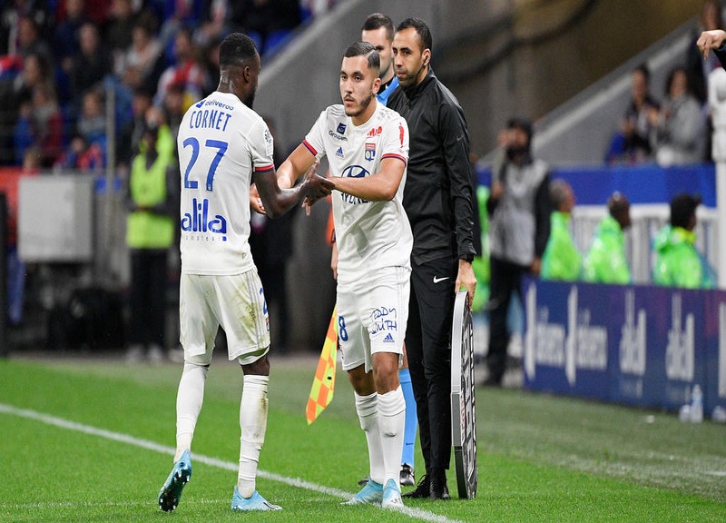 Jogadores do Lyon - Reprodução: Yandex