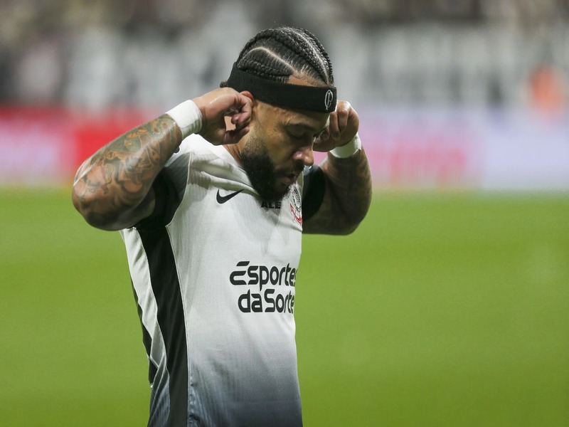 Memphis Depay pelo Corinthians - Reprodução: Yandex